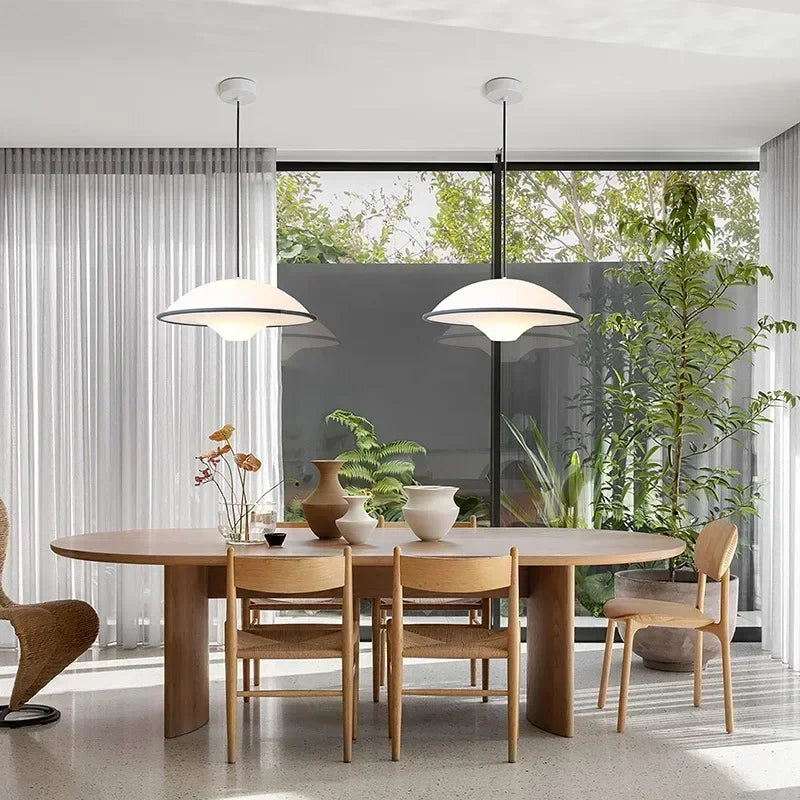 Nowoczesna Lampa Wisząca – Minimalistyczny Design z Owalnym Kloszem