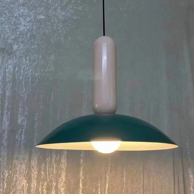 Kolorowa Lampa Wisząca w Stylu Retro-Nowoczesnym