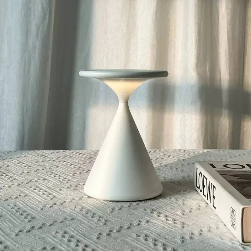 Lampa stołowa LED ładowalna z efektem lewitacji – nowoczesna, wodoodporna