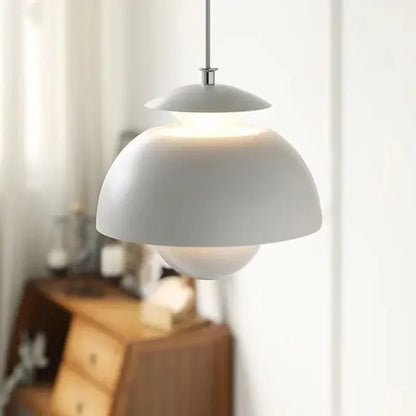 Nowoczesna lampa wisząca w stylu retro – designerski klosz sferyczny