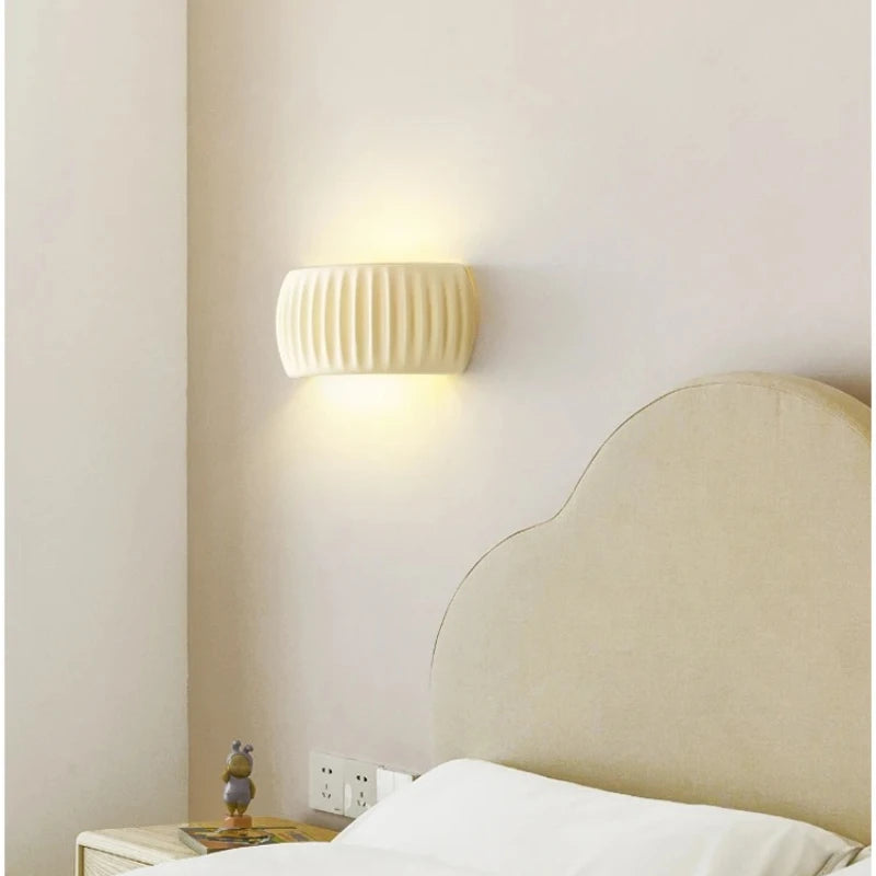 Ceramiczna Lampa Ścienna LED – Nowoczesne Oświetlenie Dekoracyjne