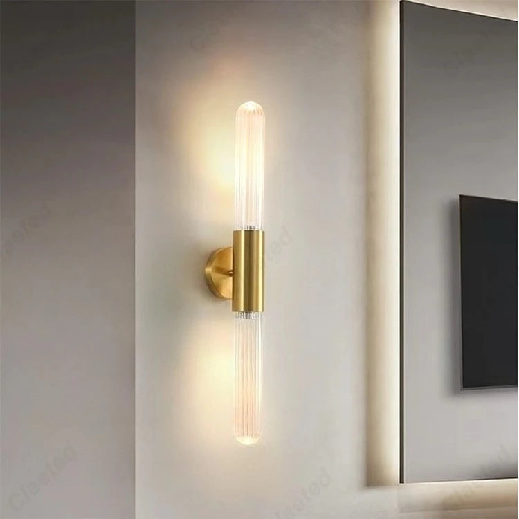 Nowoczesny kinkiet ścienny LED – pionowa lampa dekoracyjna do salonu i sypialni