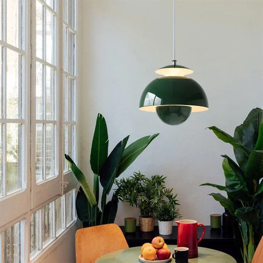 Nowoczesna lampa wisząca w stylu retro – designerski klosz sferyczny