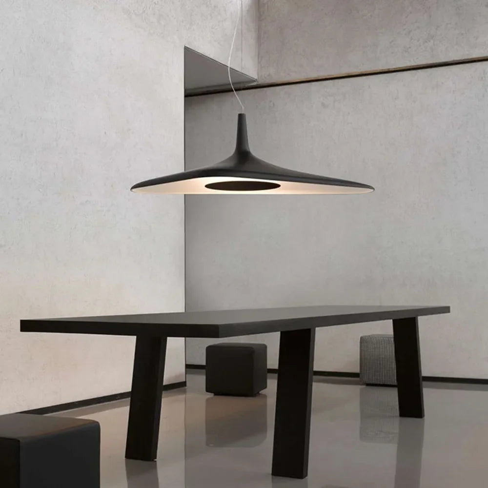 Nowoczesna Lampa Wisząca LED – Futurystyczny Design w Stylu Minimalistycznym