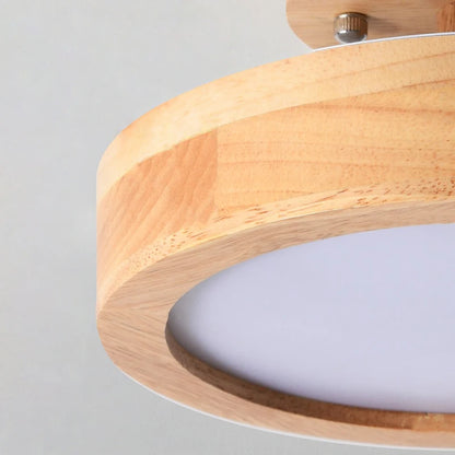 Nowoczesna lampa sufitowa LED wykonana z drewna