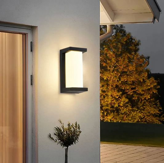 Nowoczesna lampa elewacyjna LED – kinkiet zewnętrzny IP65, czarna obudowa