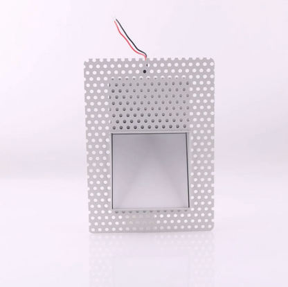 Wpuszczana lampa schodowa LED – kwadratowy kinkiet do montażu w ścianie