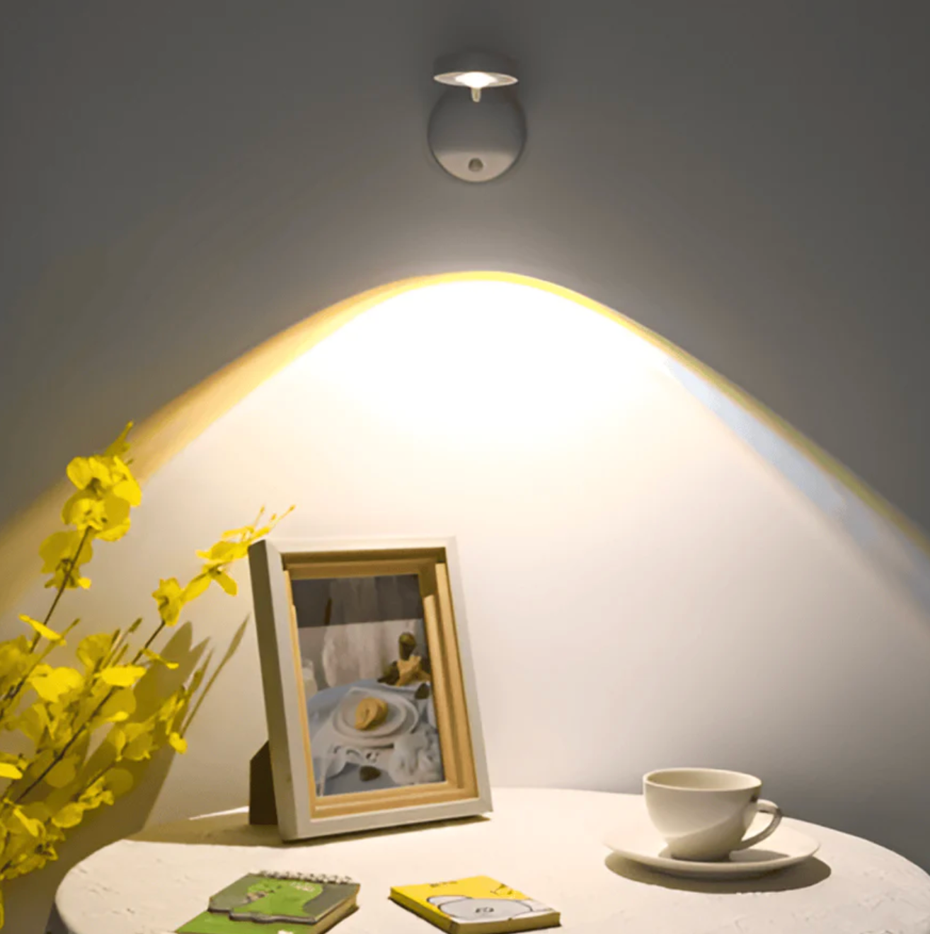 Kinkiet ścienny LED do obrazów i dekoracji – nowoczesna lampka akcentowa