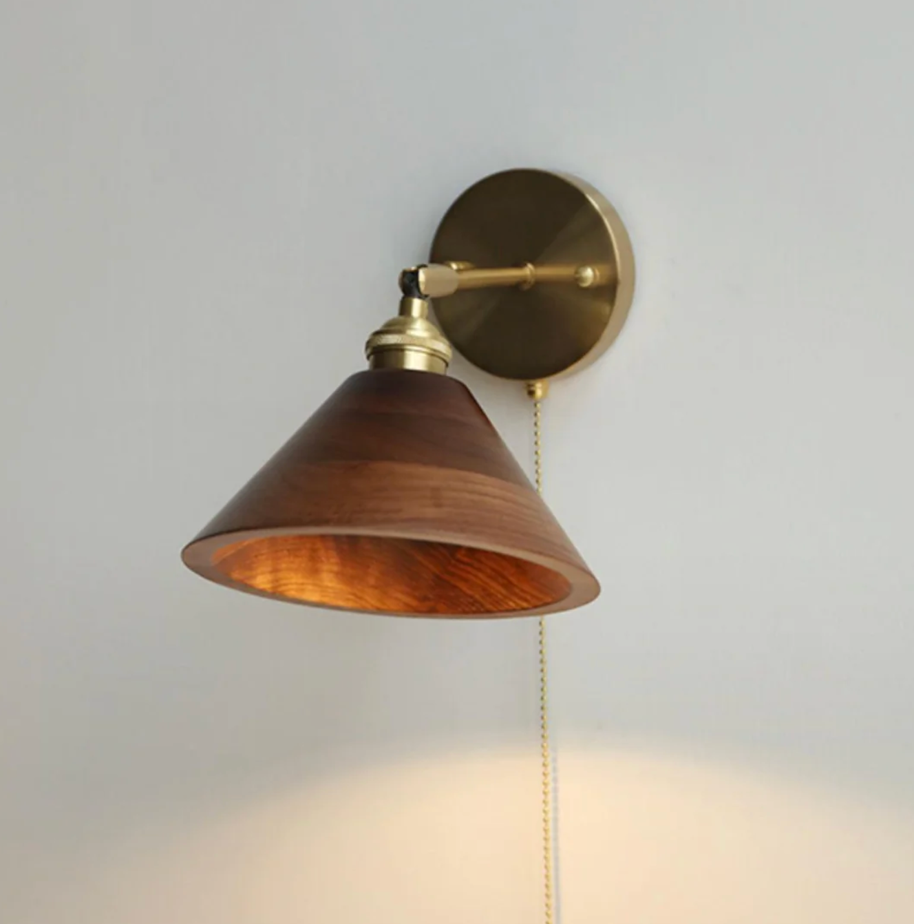 Industrialny kinkiet ścienny z regulowanym ramieniem – styl loft