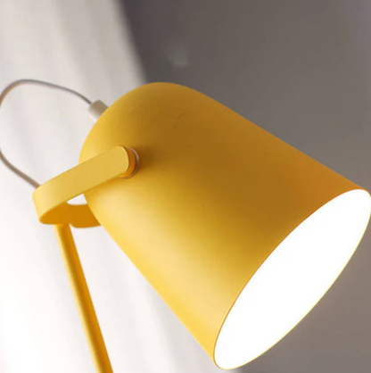 Nowoczesna lampa biurkowa metalowa – regulowana lampka stołowa do czytania