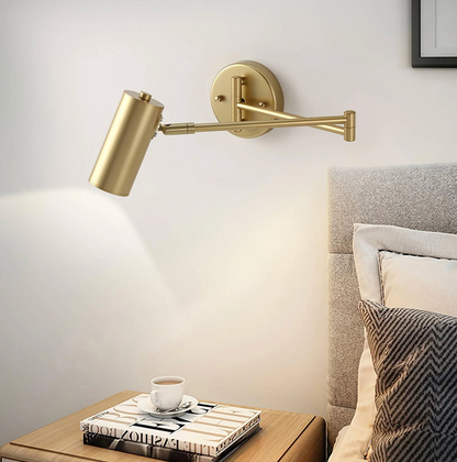 Nowoczesny kinkiet ścienny z regulowanym ramieniem – minimalistyczna lampa punktowa