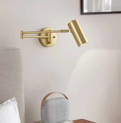 Nowoczesny kinkiet ścienny z regulowanym ramieniem – minimalistyczna lampa punktowa