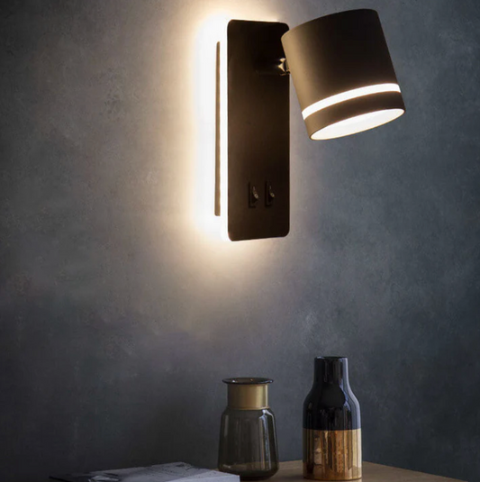 Nowoczesny kinkiet ścienny LED z regulowanym reflektorem i podwójnym włącznikiem