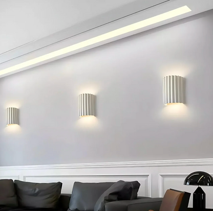 Nowoczesny kinkiet ścienny z żebrowaną strukturą – różne kolory