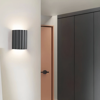 Nowoczesny kinkiet ścienny z żebrowaną strukturą – różne kolory