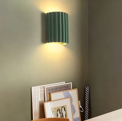 Nowoczesny kinkiet ścienny z żebrowaną strukturą – różne kolory