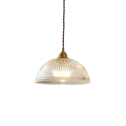 Szklana lampa wisząca w stylu retro z żłobionym kloszem i mosiężnym wykończeniem