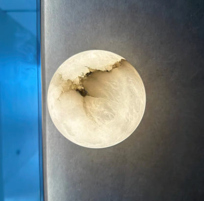 Kinkiet ścienny kula marmurowa LED – nowoczesna lampa dekoracyjna