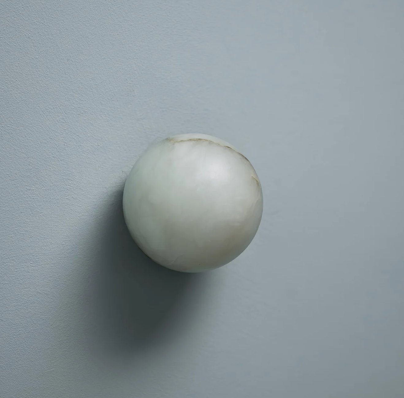 Kinkiet ścienny kula marmurowa LED – nowoczesna lampa dekoracyjna