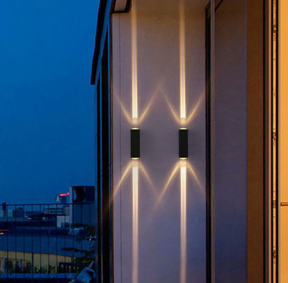 Kinkiet elewacyjny LED góra–dół – nowoczesna lampa zewnętrzna