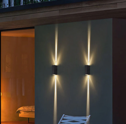 Kinkiet elewacyjny LED góra–dół – nowoczesna lampa zewnętrzna