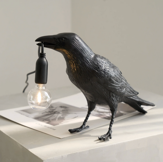 Lampa stołowa Kruk – nowoczesna dekoracja z żarówką