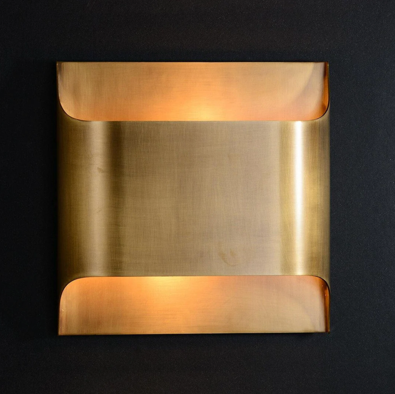 Nowoczesna lampa ścienna LED – kinkiet aluminiowy góra-dół do salonu i sypialni