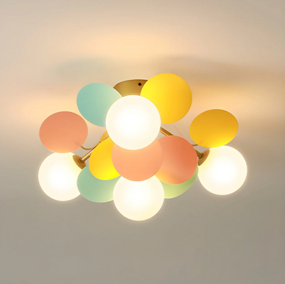 Nowoczesna lampa sufitowa LED – designerski plafon z kulistymi kloszami