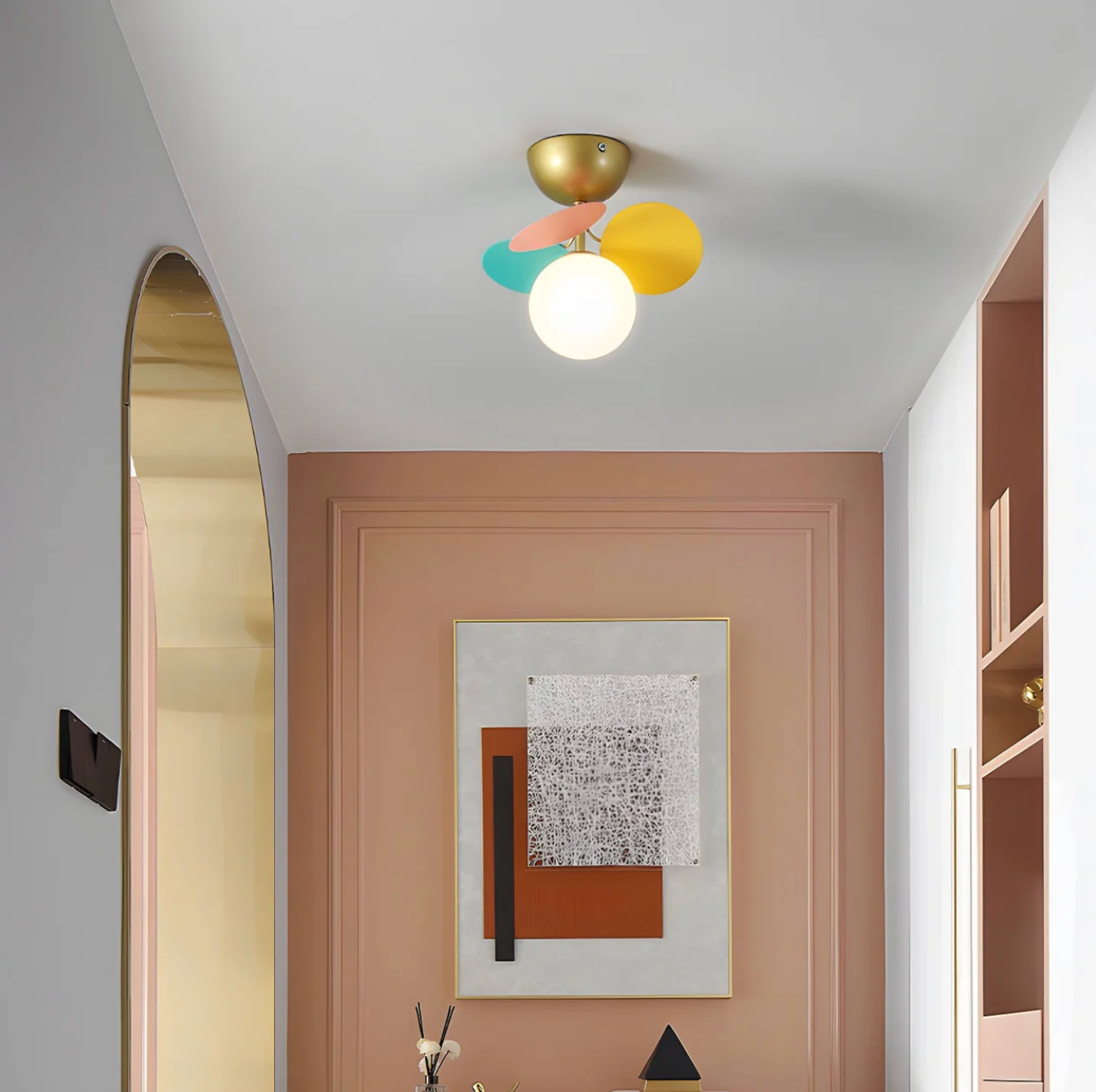 Nowoczesna lampa sufitowa LED – designerski plafon z kulistymi kloszami