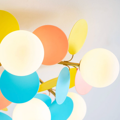 Nowoczesna lampa sufitowa LED – designerski plafon z kulistymi kloszami