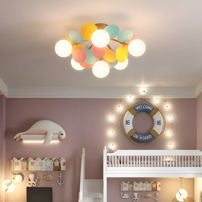 Nowoczesna lampa sufitowa LED – designerski plafon z kulistymi kloszami