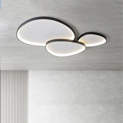 Asymetryczna lampa sufitowa LED – Nowoczesna natynkowa lampa