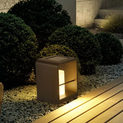 Nowoczesna Lampa Ogrodowa LED w Geometrycznej Ramie