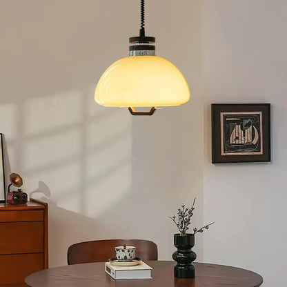 Wisząca Lampa Retro Bauhaus – Klasyczny Design w Nowoczesnym Wydaniu