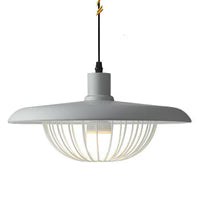 Industrialna Lampa Wisząca z Metalowym Kloszem i Ażurowym Koszykiem