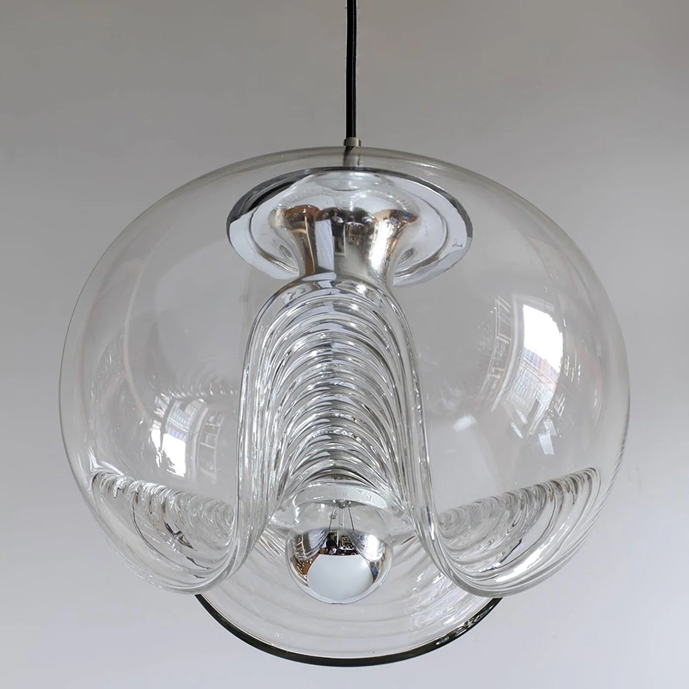 Szklana Lampa Wisząca – Elegancja w Artystycznej Formie