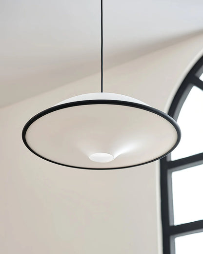 Nowoczesna Lampa Wisząca – Minimalistyczny Design z Owalnym Kloszem