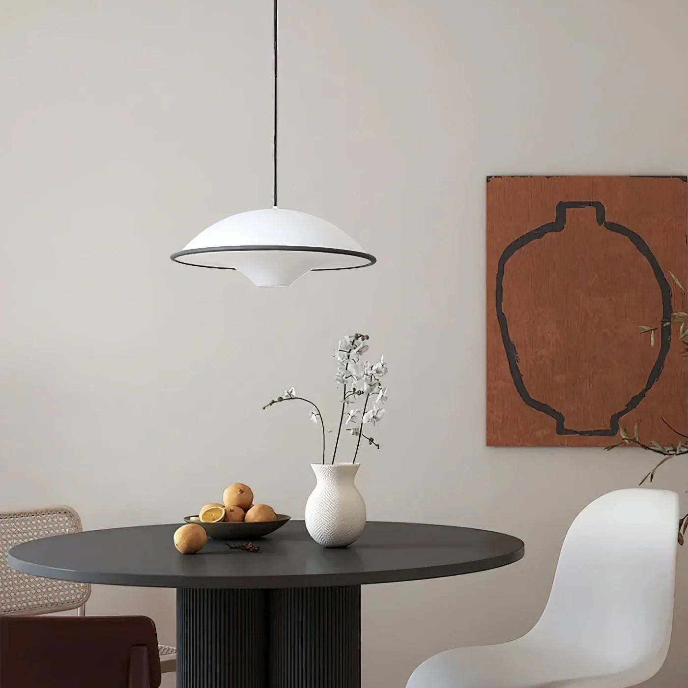 Nowoczesna Lampa Wisząca – Minimalistyczny Design z Owalnym Kloszem
