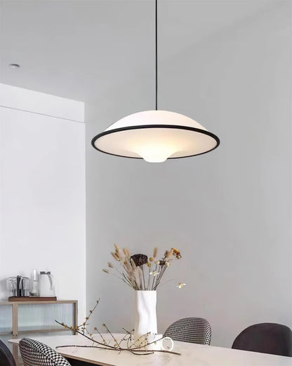 Nowoczesna Lampa Wisząca – Minimalistyczny Design z Owalnym Kloszem