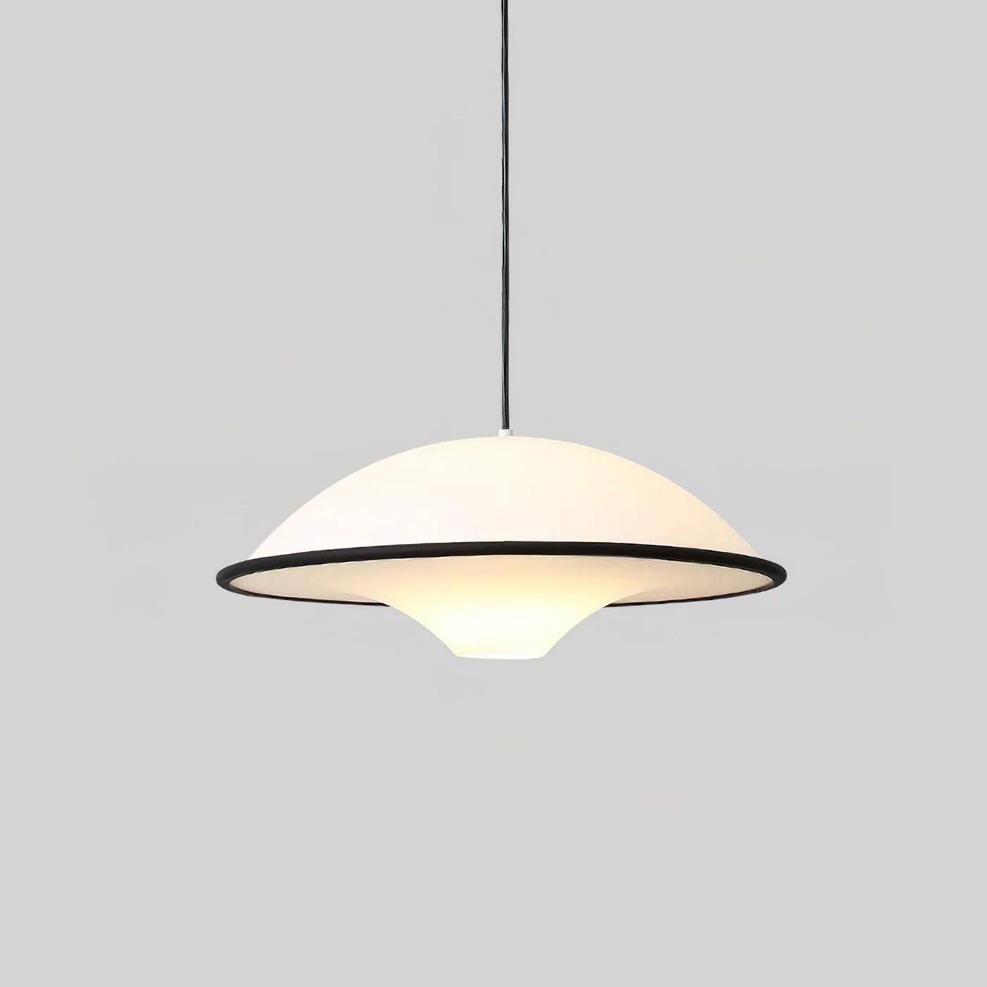 Nowoczesna Lampa Wisząca – Minimalistyczny Design z Owalnym Kloszem