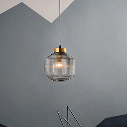 Elegancka szklana lampa wisząca z ryflowanym kloszem