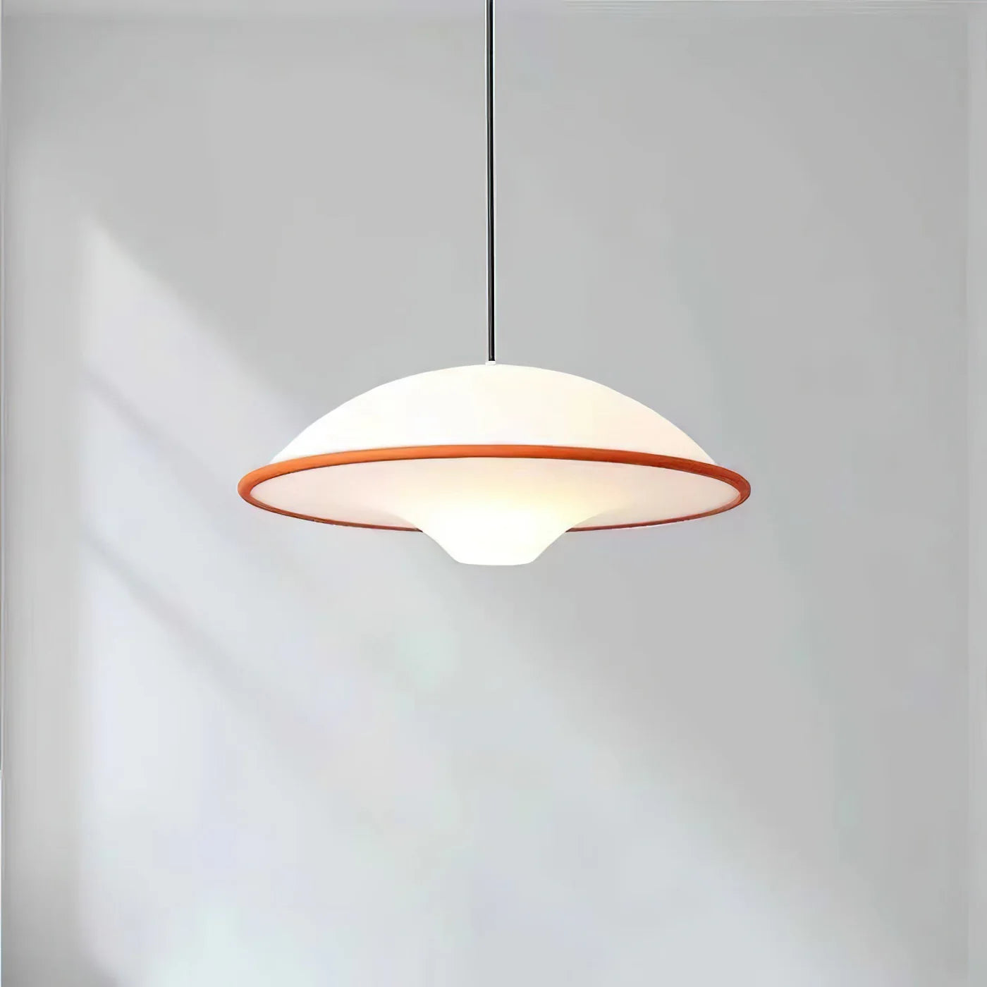 Nowoczesna Lampa Wisząca – Minimalistyczny Design z Owalnym Kloszem