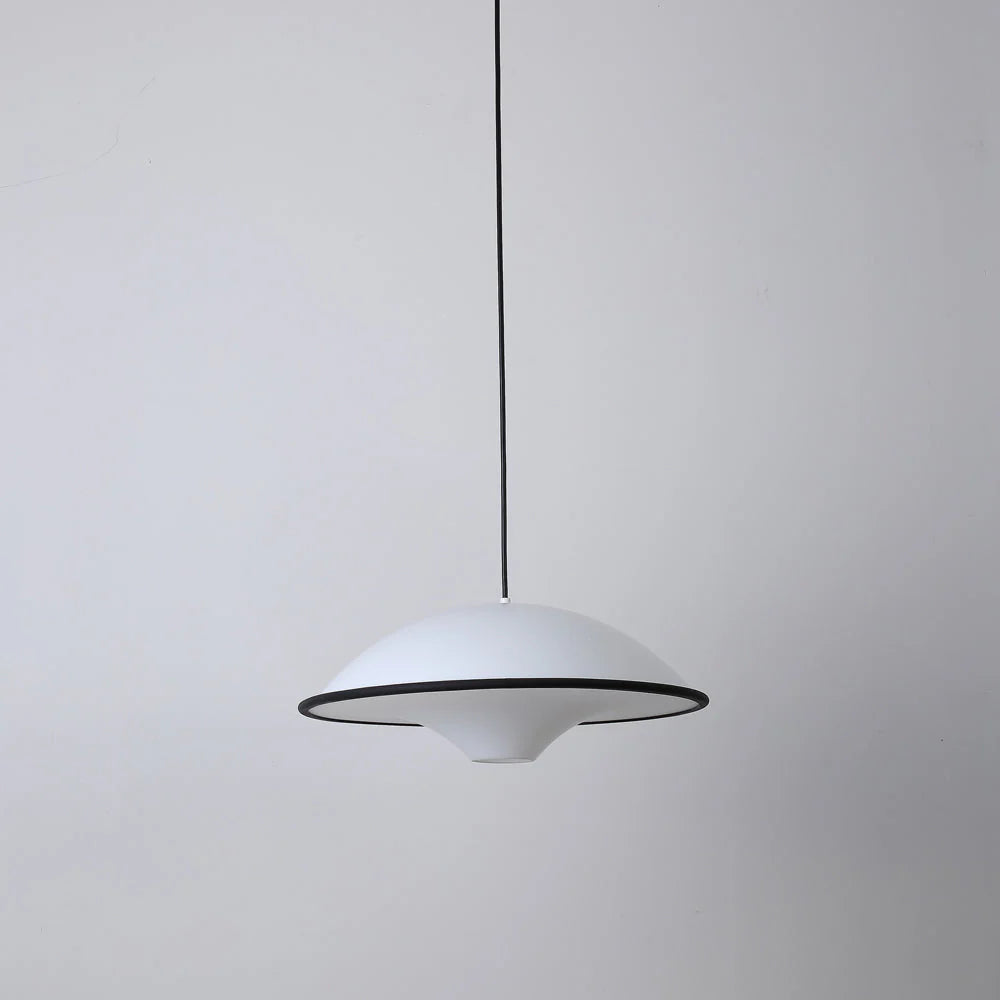 Nowoczesna Lampa Wisząca – Minimalistyczny Design z Owalnym Kloszem