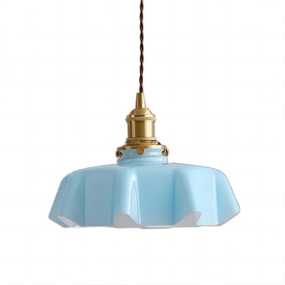 Retro lampy wiszące z kolorowymi szklanymi kloszami i mosiężnym wykończeniem