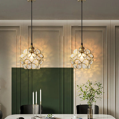 Artystyczna lampa wisząca w stylu witrażowym – kwiatowa elegancja