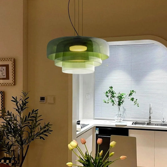 Nowoczesna szklana lampa wisząca z kloszem warstwowym – design inspirowany stylem retro