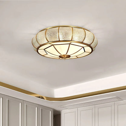 Klasyczna Lampa Sufitowa w Stylu Retro ze Szkłem i Mosiądzem