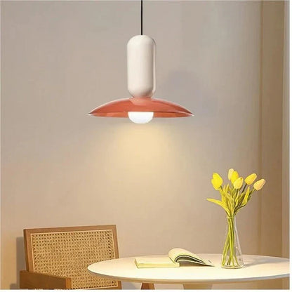 Kolorowa Lampa Wisząca w Stylu Retro-Nowoczesnym