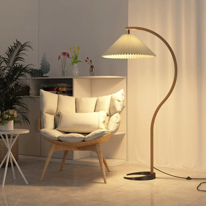 Nowoczesna Lampa Podłogowa z Drewnianą Podstawą i Tkaninowym Kloszem
