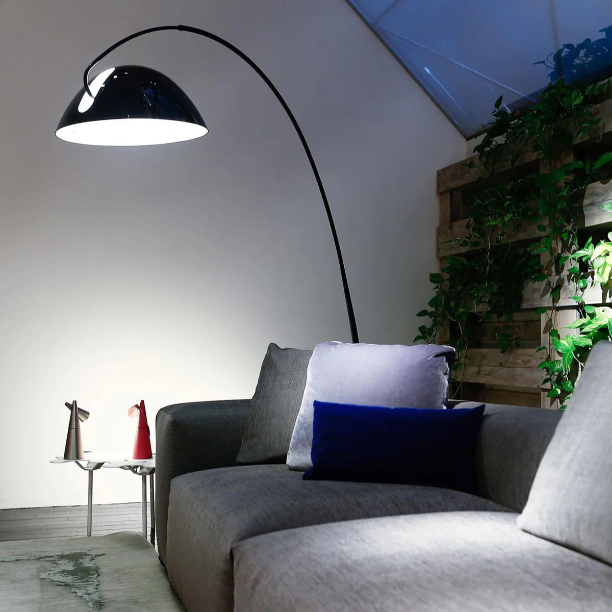 Wysoka Geometryczna Lampa Podłogowa Łukowa
